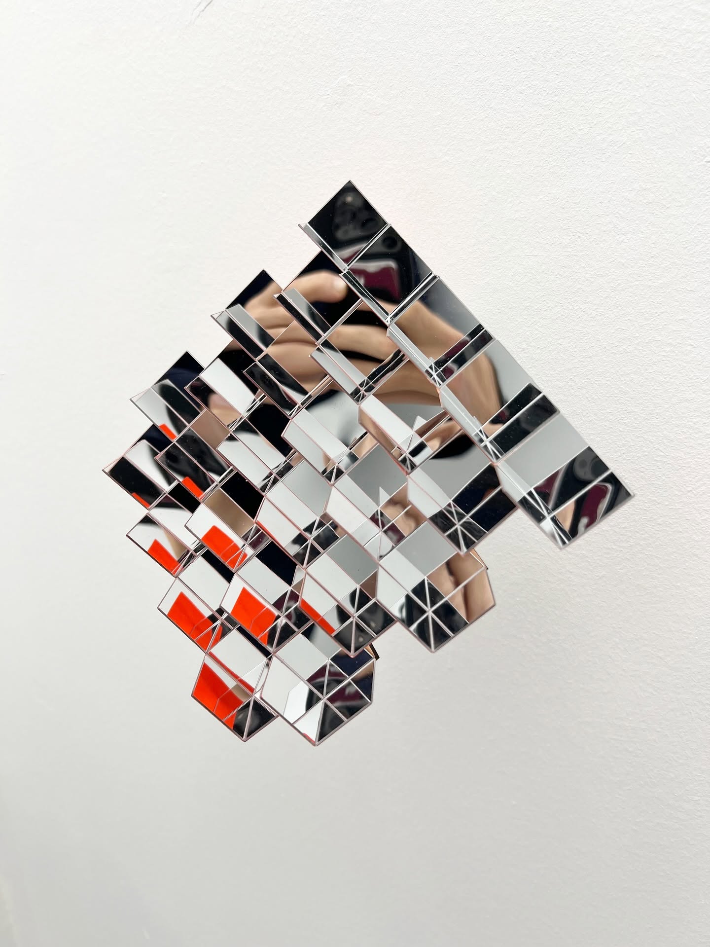 REFLEKTOR SERIES